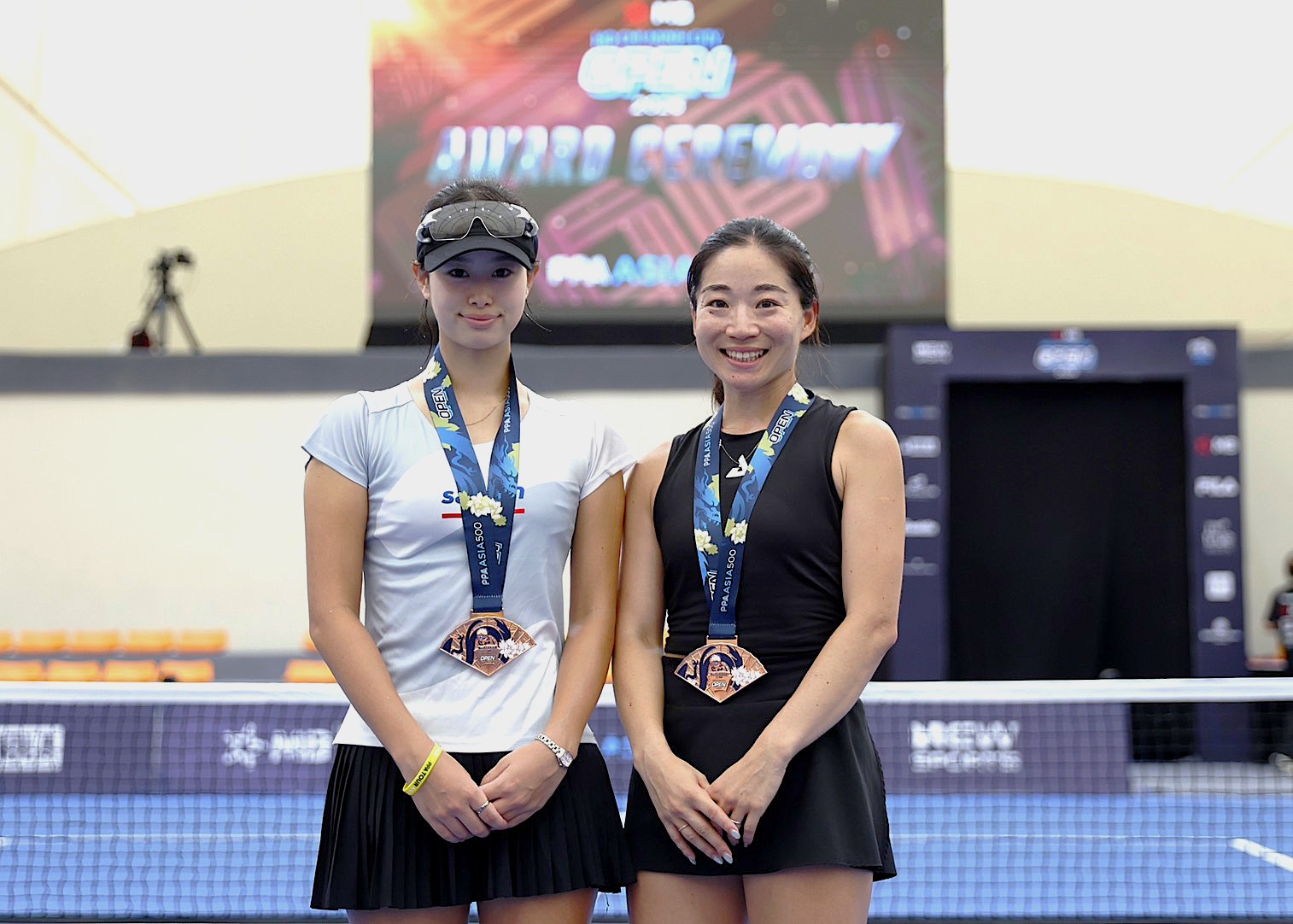 佐脇京(Kei Sawaki)・吉冨愛子 ― ポイント後のハイタッチ|女子ダブルス・PPA Asia 500 MB Ho Chi Minh City Open 2026