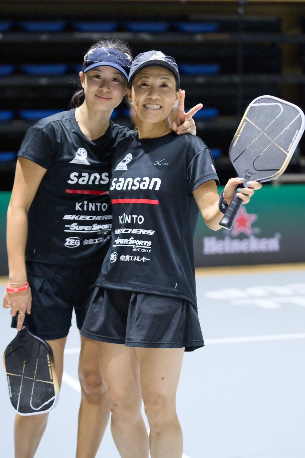 TEAM JAPAN(佐脇京所属)― チームメイトと記念撮影|Heineken Pickleball World Cup 2026